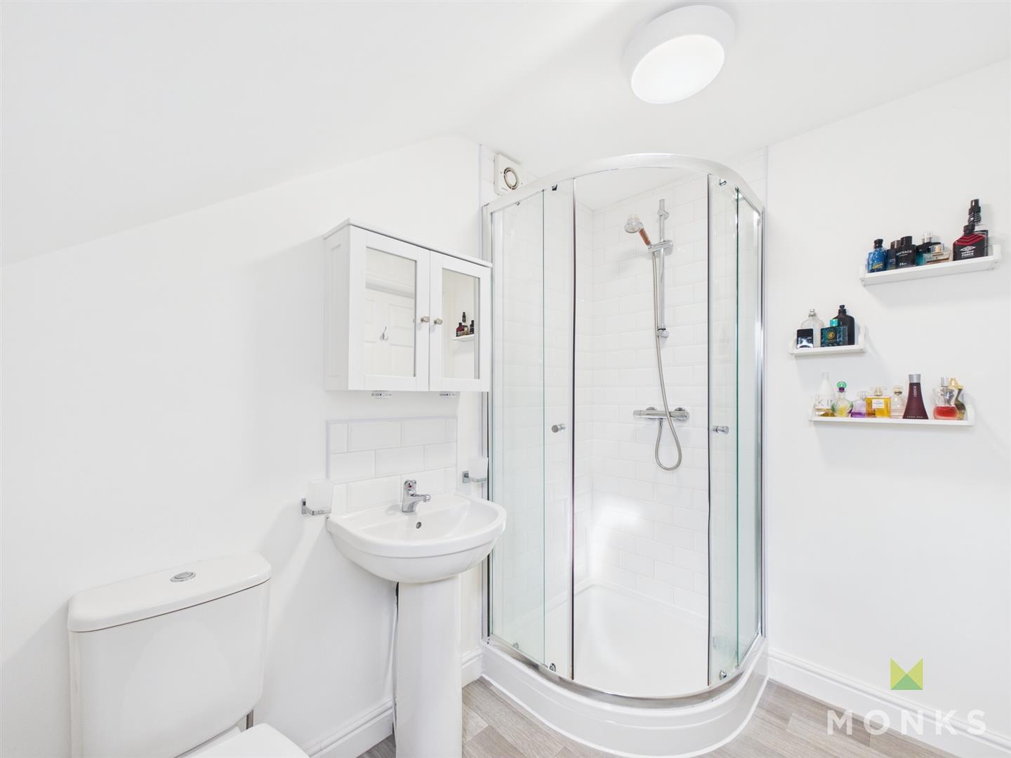 Drays House Aston Road, Wem, SY4 5JE SSTC Drays House Aston Road, Wem, SY4 5JE SSTC